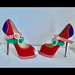 NEVER WORN Christian Louboutin SIZE 39